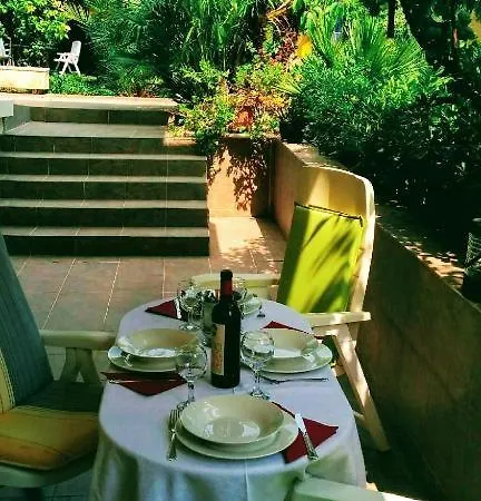 Apartment Lovely 2-bedroom At Greek Riviera