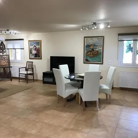 Apartment Lovely 2-bedroom At Greek Riviera Mesochorion (Evrytania)